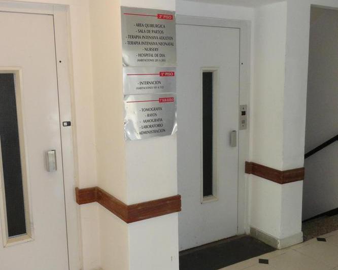Centro Medico de 1200 m² en San Isidro - Edificio en Block! 4