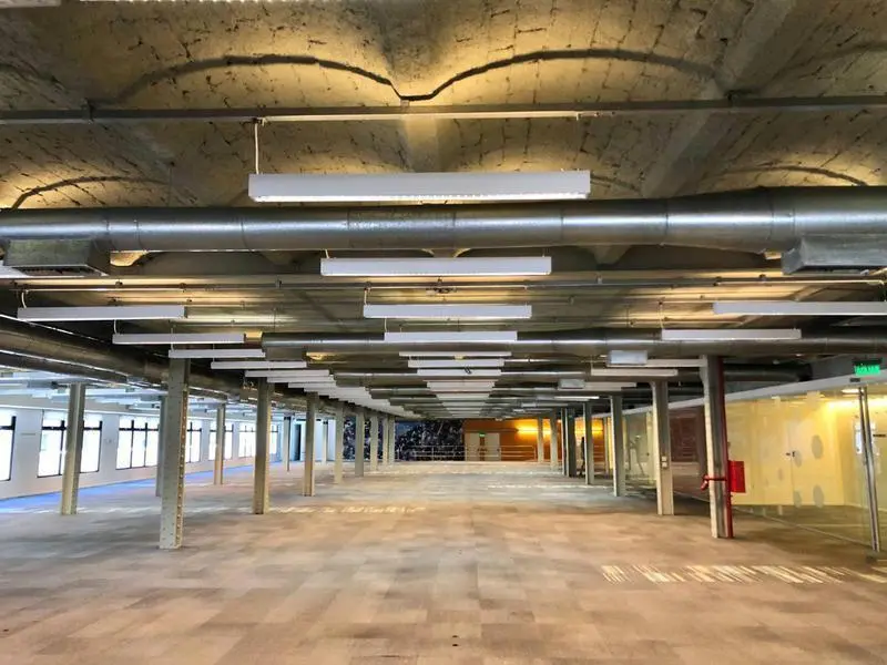 ESPECTACULAR OFICINA DE 2000M2 + 5 COCHERAS. UNICA !! 1