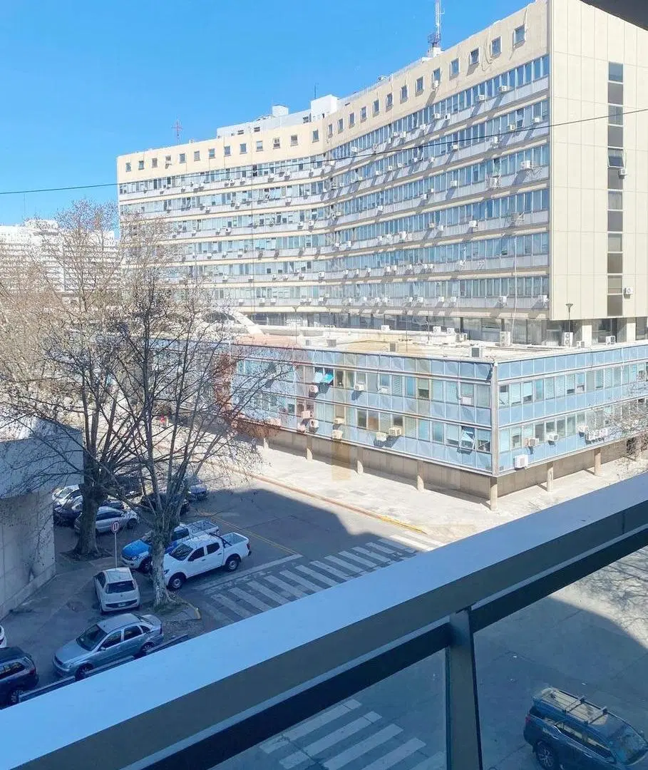 U$S 800 - Oficina 63m2 - Retiro - Mayor Arturo Luisoni 2500 (JuB) 3