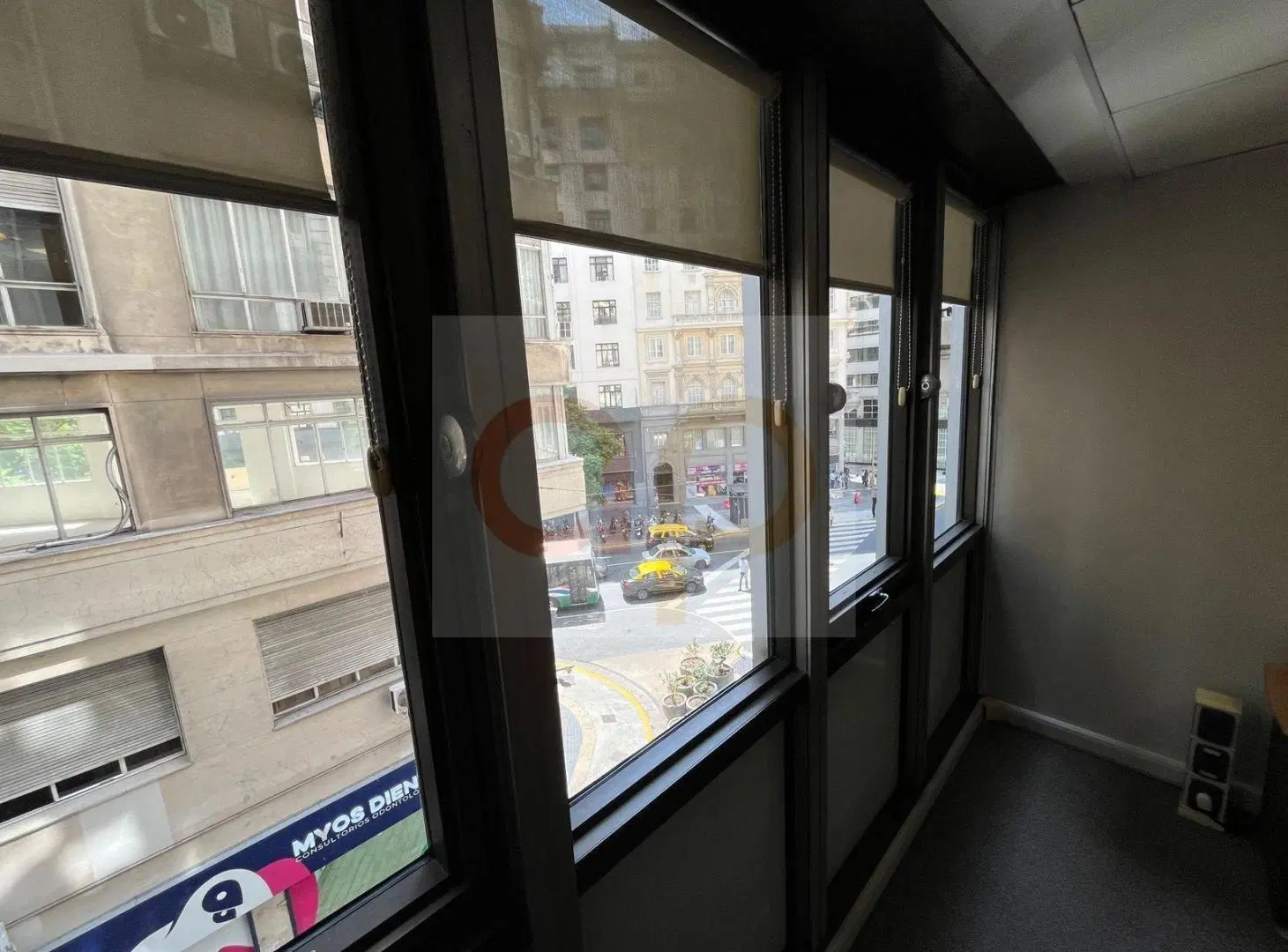 U$S 1.000 - Oficina 200 mts2 - Microcentro - Sarmiento 900 1