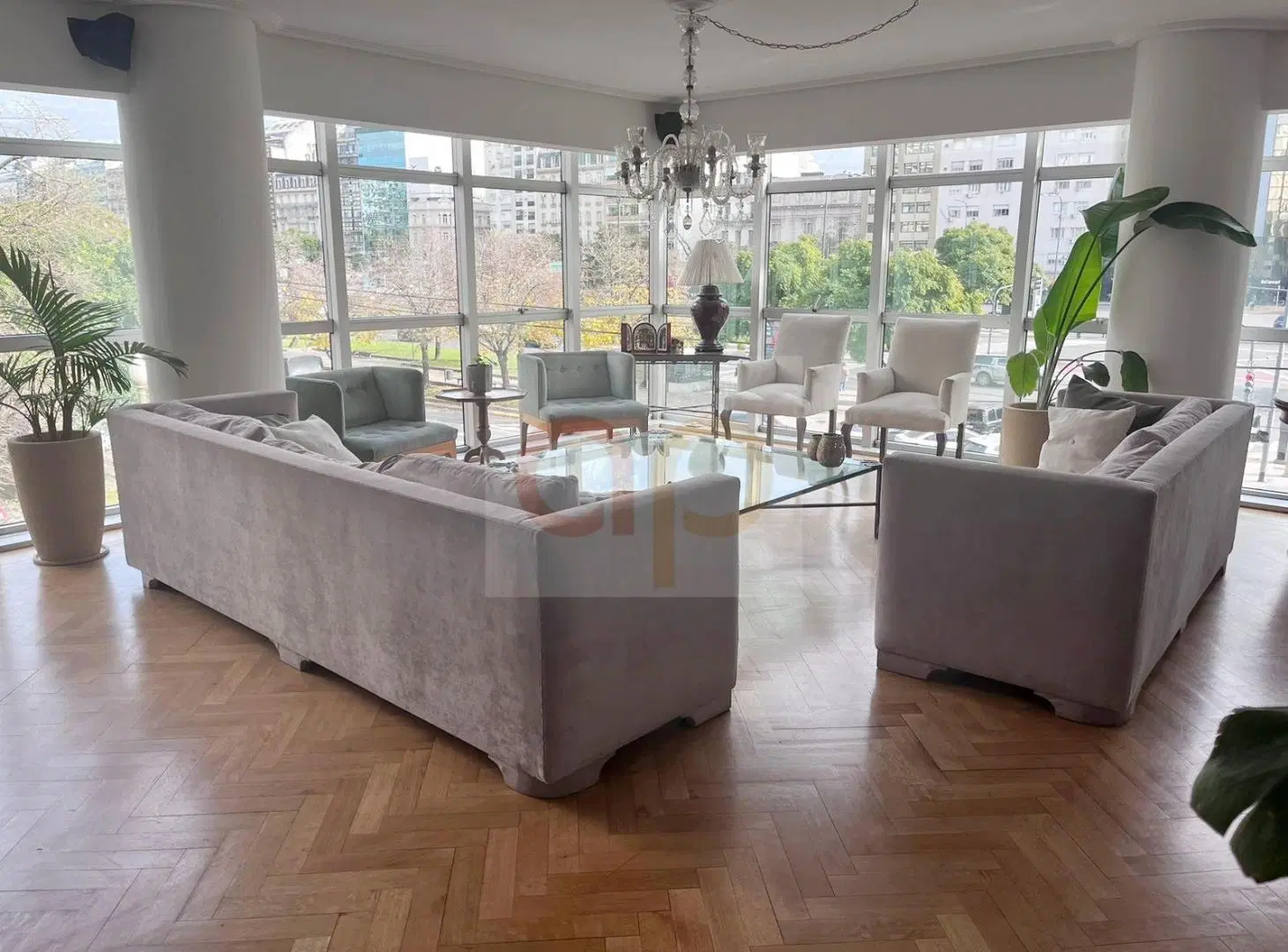 U$S 3.000 - 4 amb - 260 mts - Retiro - Pellegrini 1300 1