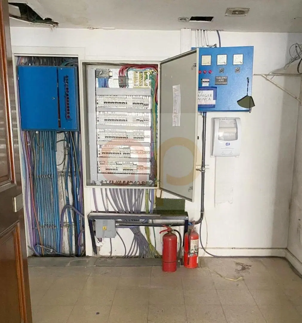 $ 3.000.000 - Oficina 702 m2 - Centro - 25 de Mayo 400 (JuB) 4