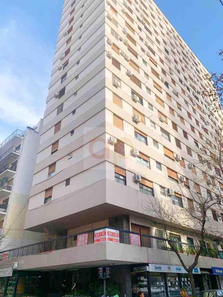 Foto de U$S 260.000 - 3 amb - Escritorio - Esp. Guardacoche - Belgrano, imagen 1