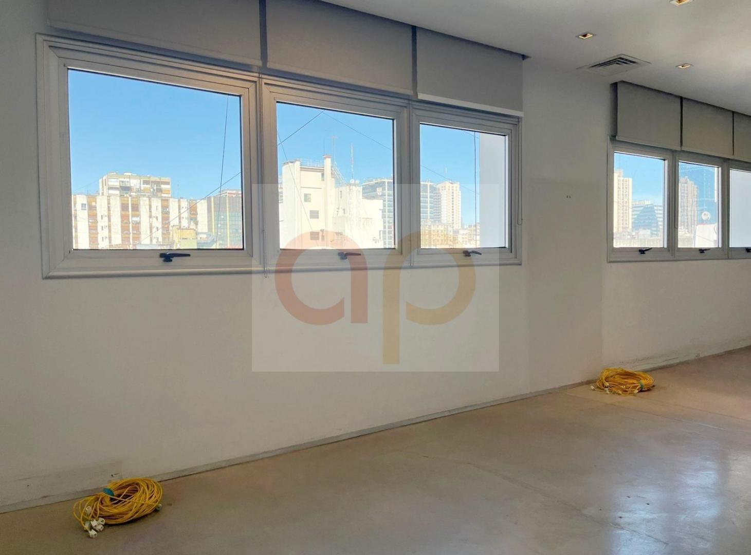 Foto de U$S 220.000 - Oficina 140m2 - San Nicolás - Pellegrini 700 (MaD-V), imagen 3