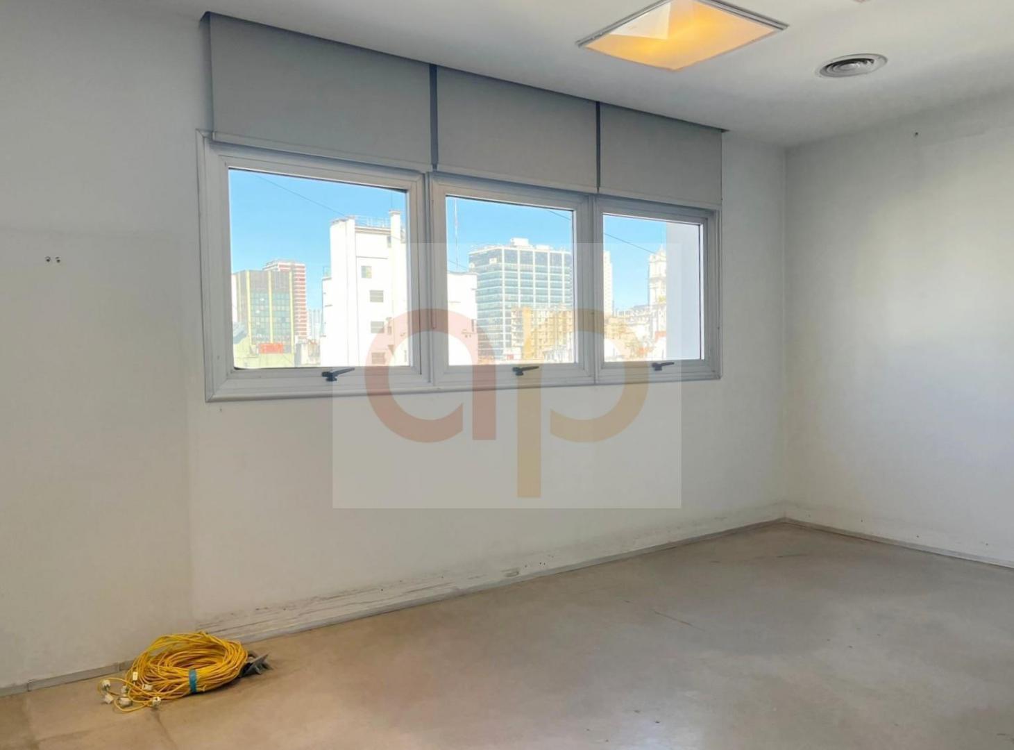 Foto de U$S 220.000 - Oficina 140m2 - San Nicolás - Pellegrini 700 (MaD-V), imagen 3