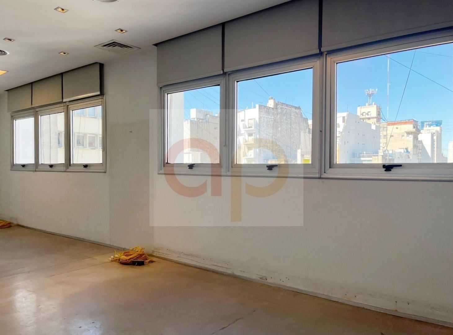 Foto de U$S 220.000 - Oficina 140m2 - San Nicolás - Pellegrini 700 (MaD-V), imagen 4