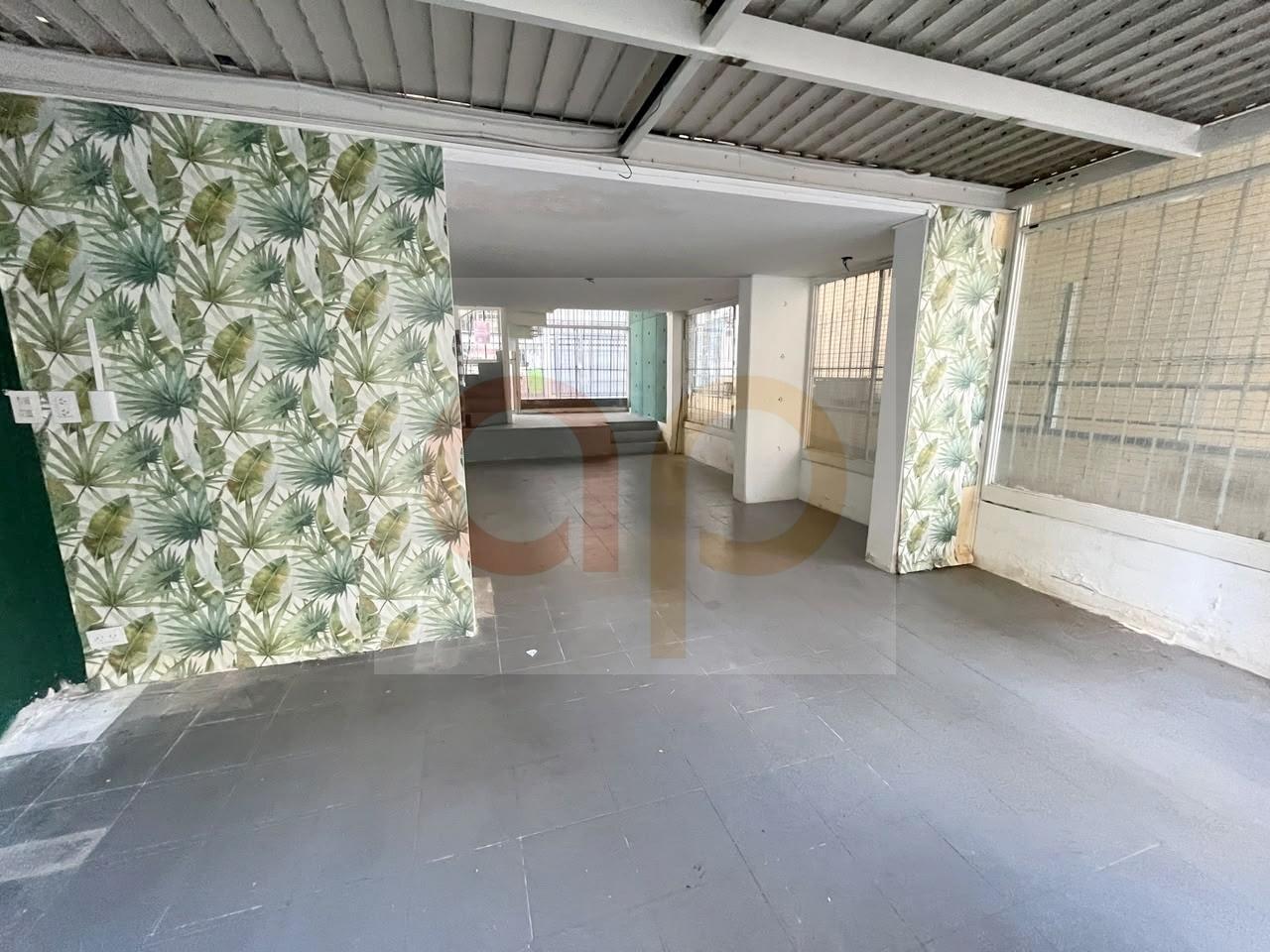 Foto de $1.200.000 - Local a la calle - Balvanera - Larrea 700 (JaD), imagen 4