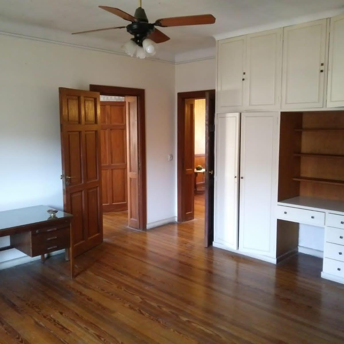Casa Estilo Inglés en Venta en Acassuso Barrio Parque Aguirre 5
