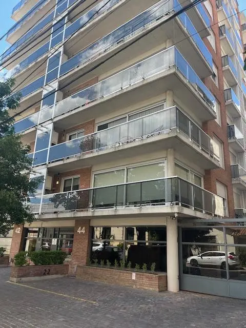 Martinez, muy lindo Departamento en venta de 3 ambientes con cochera 4