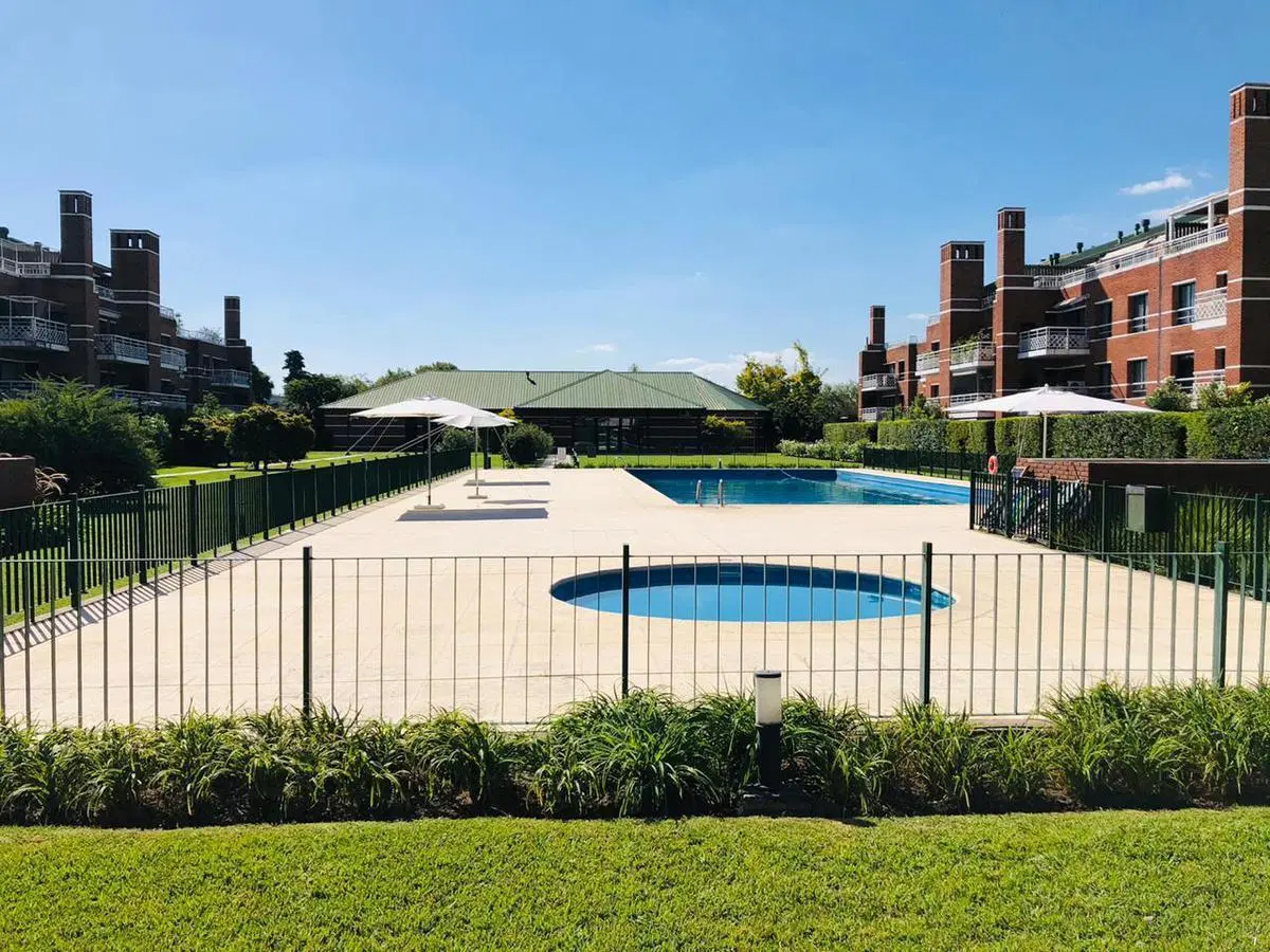 Departamento en venta Bº Cerrado El Solar de San Isidro, 3 dormitorios, balcón terraza, cochera 2