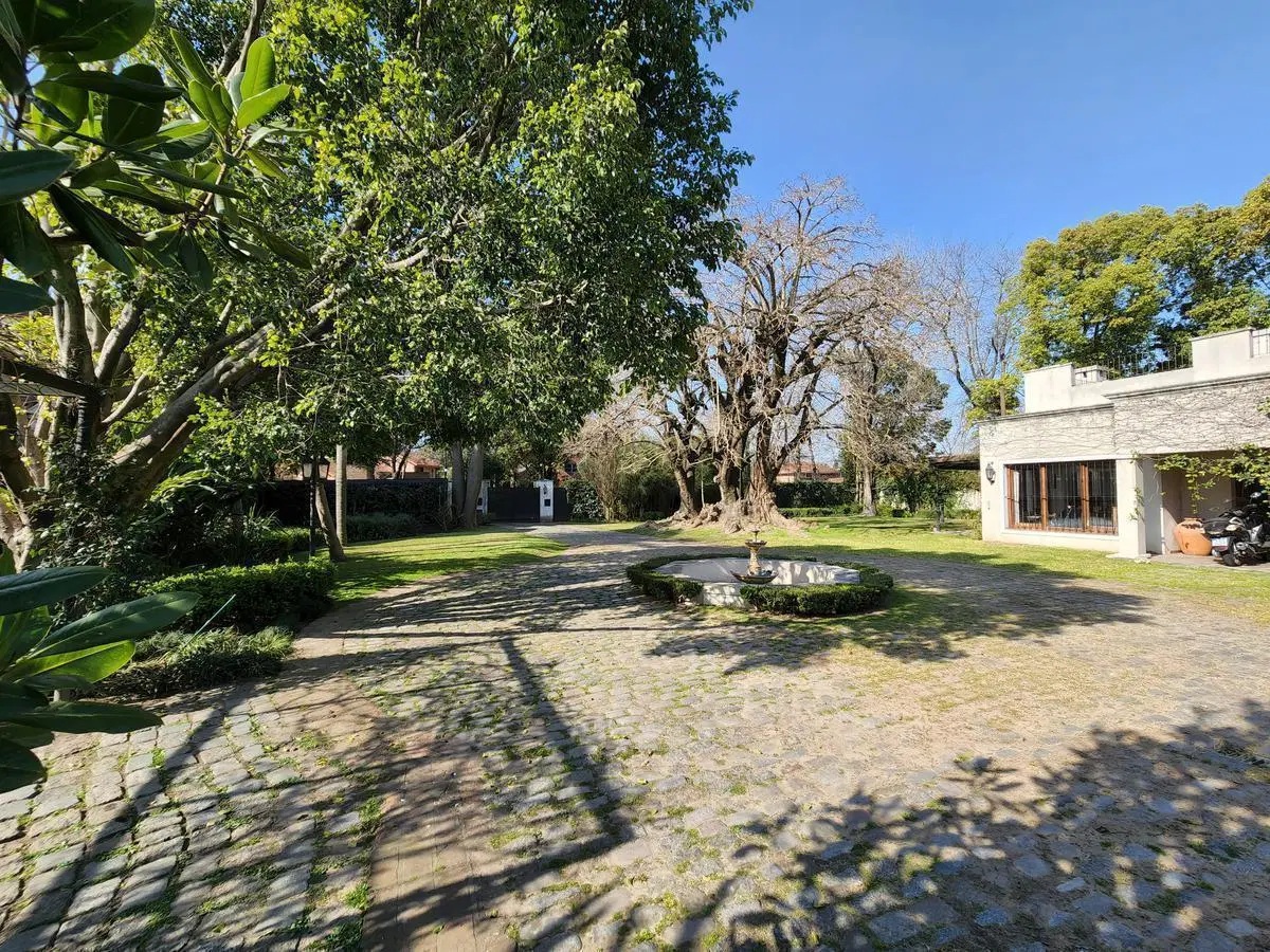 Terreno en Venta de 754 mts en Lomas de San Isidro 4