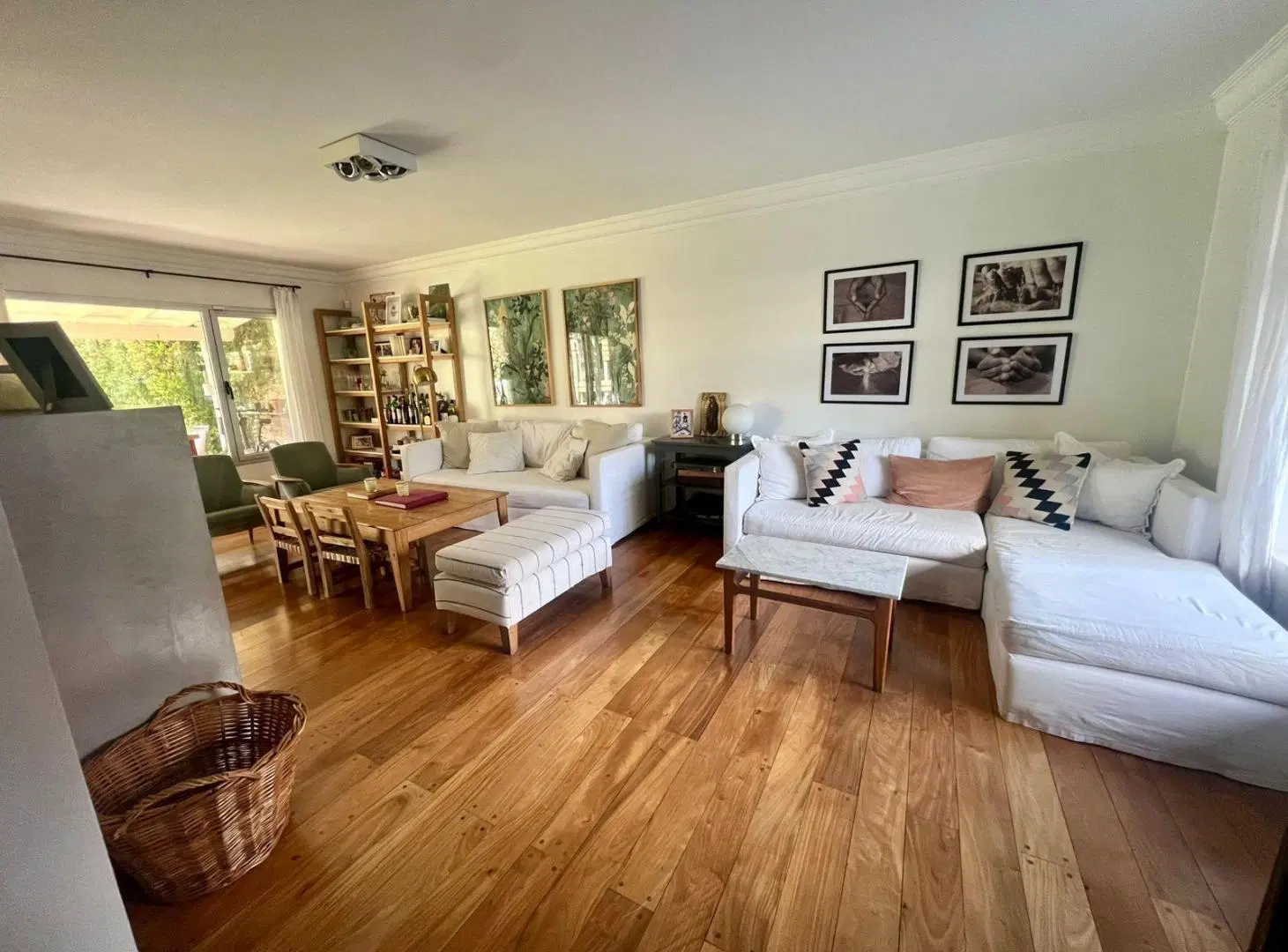 Lindisima Casa en venta en Las Lomas-Horqueta, 4 dormitorios dependencia 2