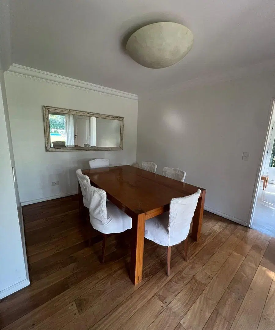 Lindisima Casa en venta en Las Lomas-Horqueta, 4 dormitorios dependencia 3