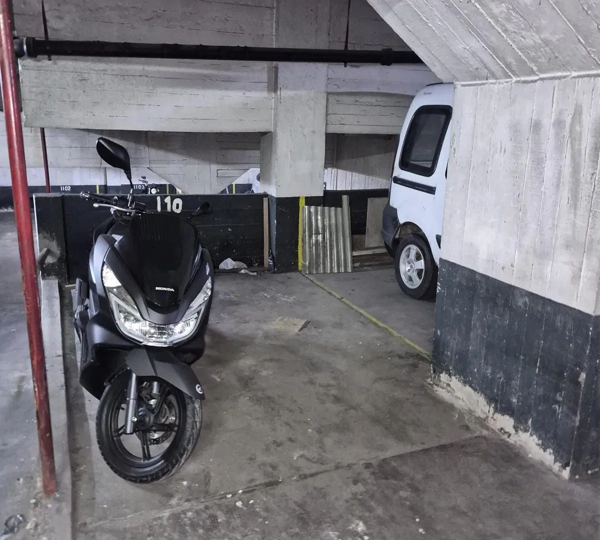 Cochera en venta en Acassuso vías a Santa Fe 1