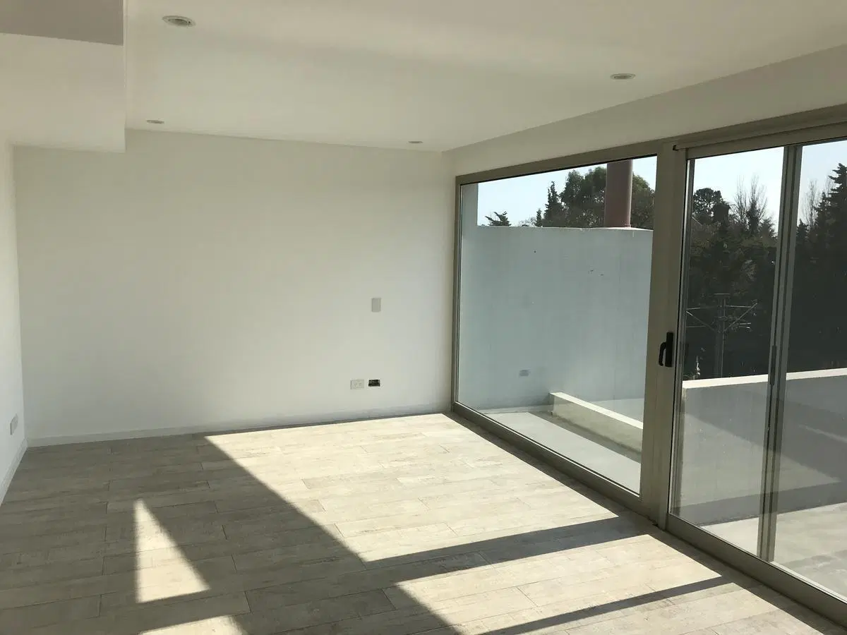 Lindísima casa en Alquiler en San Isidro, 3 dormitorios, jardin propio con parrilla 4