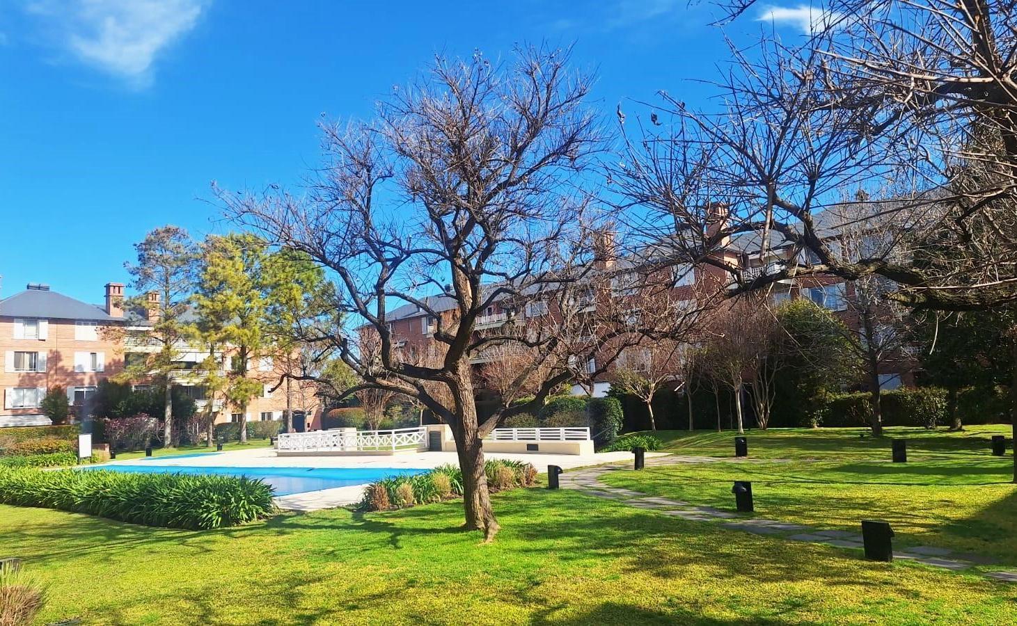Foto de Lindisimo Departamento en Duplex con jardin propio en venta en, imagen 2