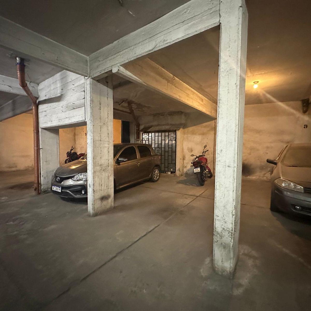 Departamento en Venta de Tres Dorm. con Cochera Guemes Al 2000 Rosario 5