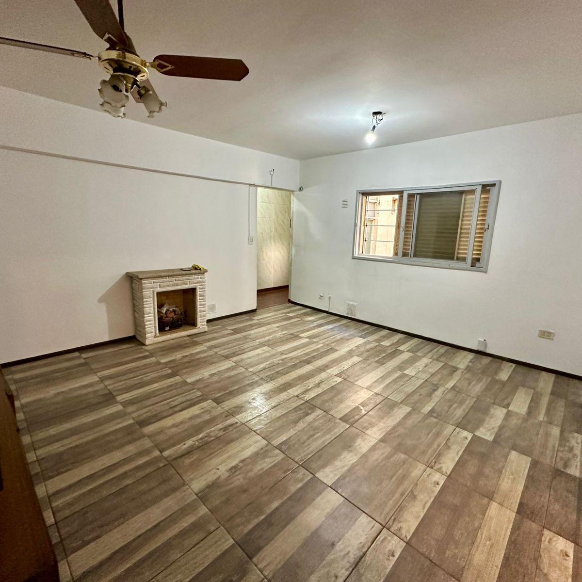 Departamento en Venta de Tres Dorm. con Cochera Guemes Al 2000 Rosario 4