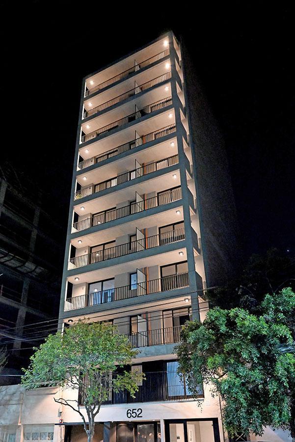 Excelente departamento monoambiente con balcón venta Ovidio Lagos al 600 Rosario