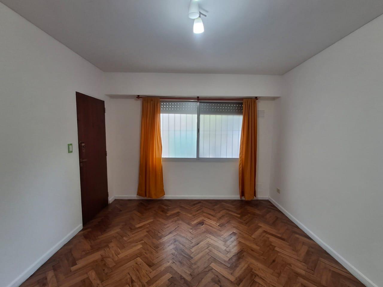 Departamento de un dormitorio con Patio venta en planta baja en Catamarca 2604 Rosario Pichincha