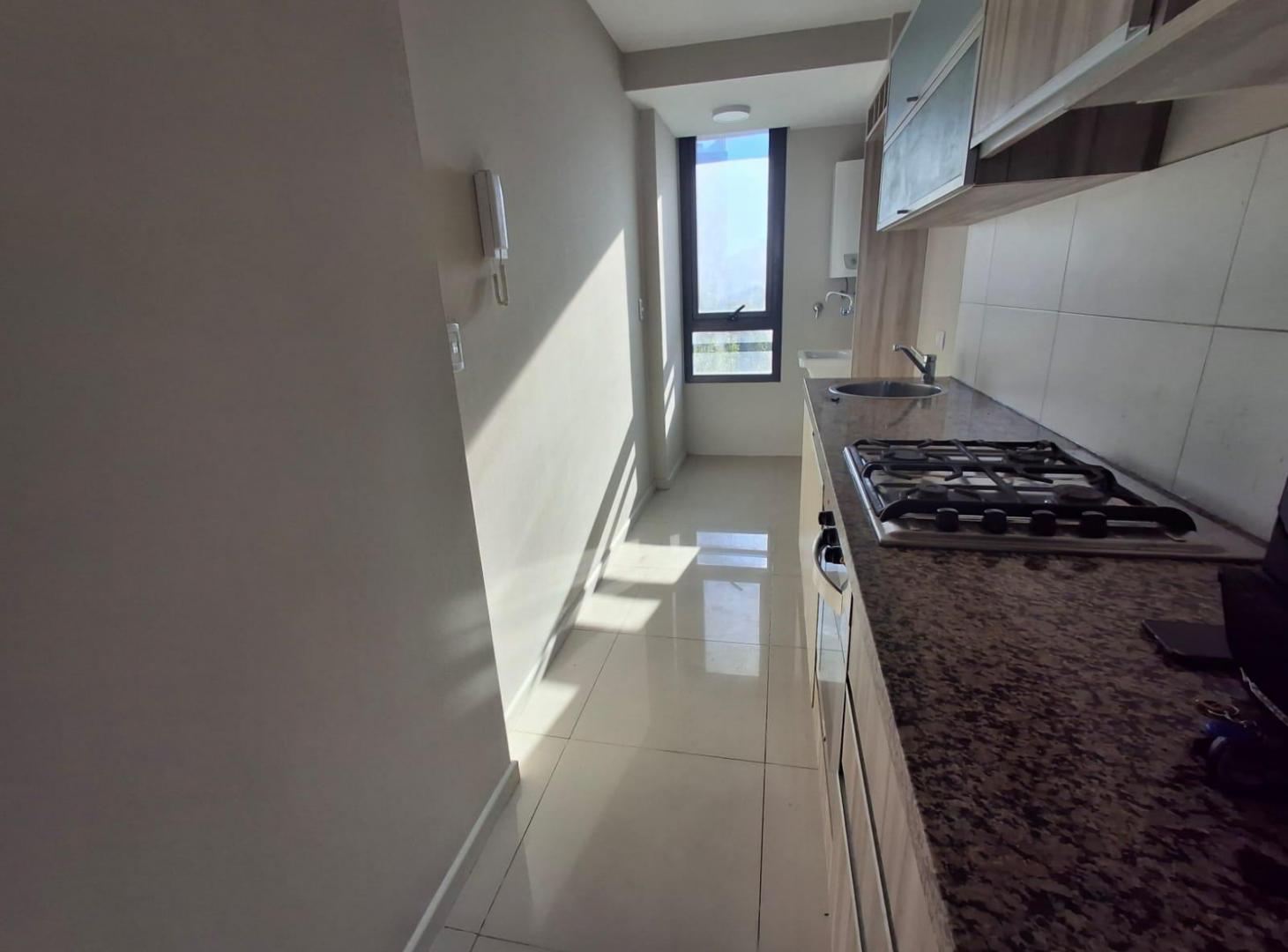 Foto de Excelente departamento de dos dormitorios con Cochera en Alquiler Vera, imagen 2