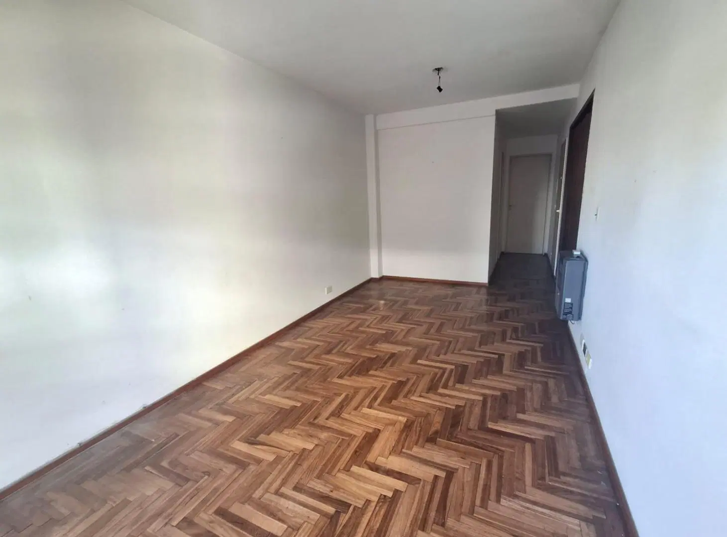 Departamento de un dormitorio en alquiler Italia al 1200 3