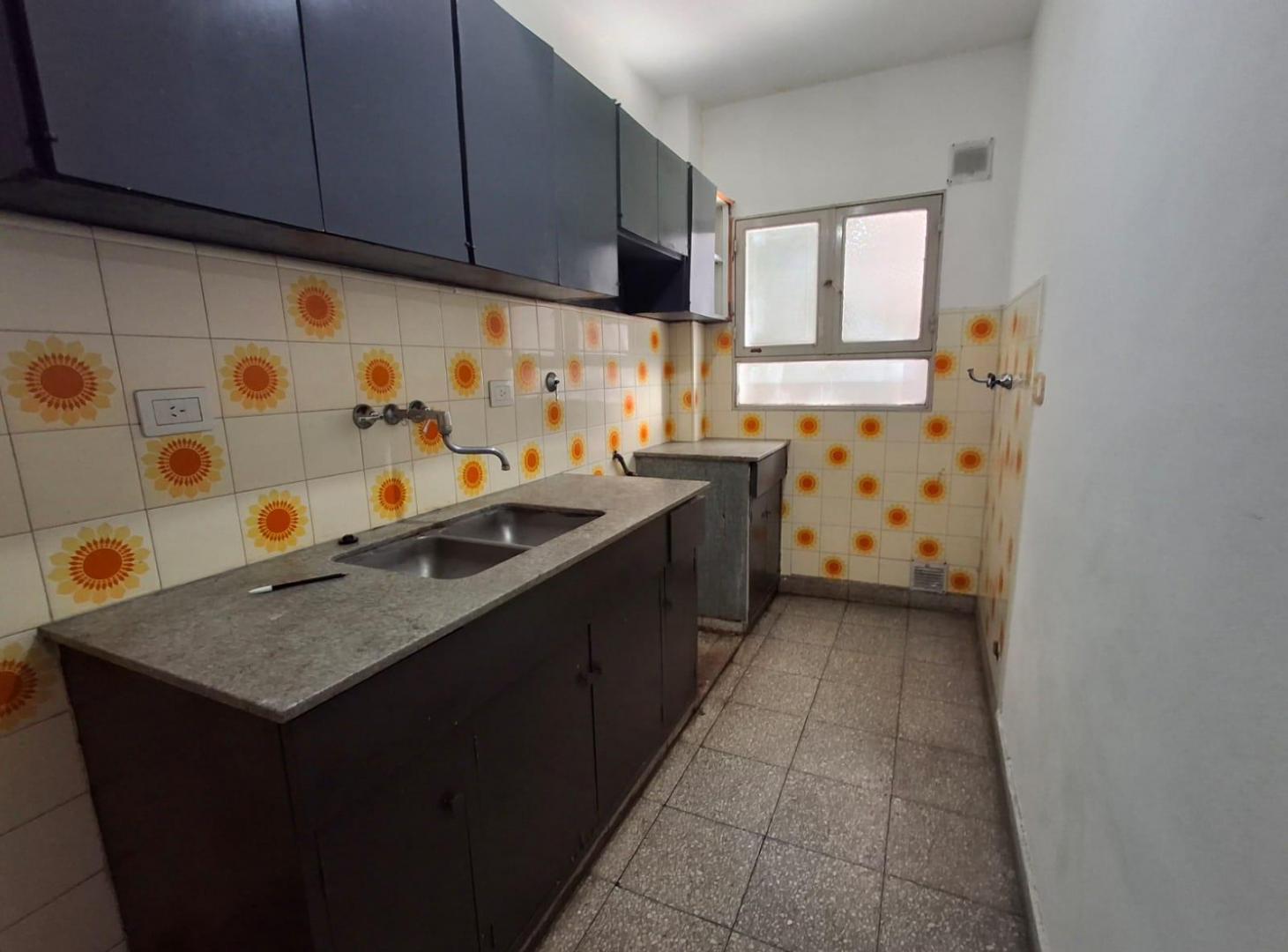 Foto de Departamento de un dormitorio con balcón en Alquiler en Pte Roca al 100 En Rosario, imagen 5