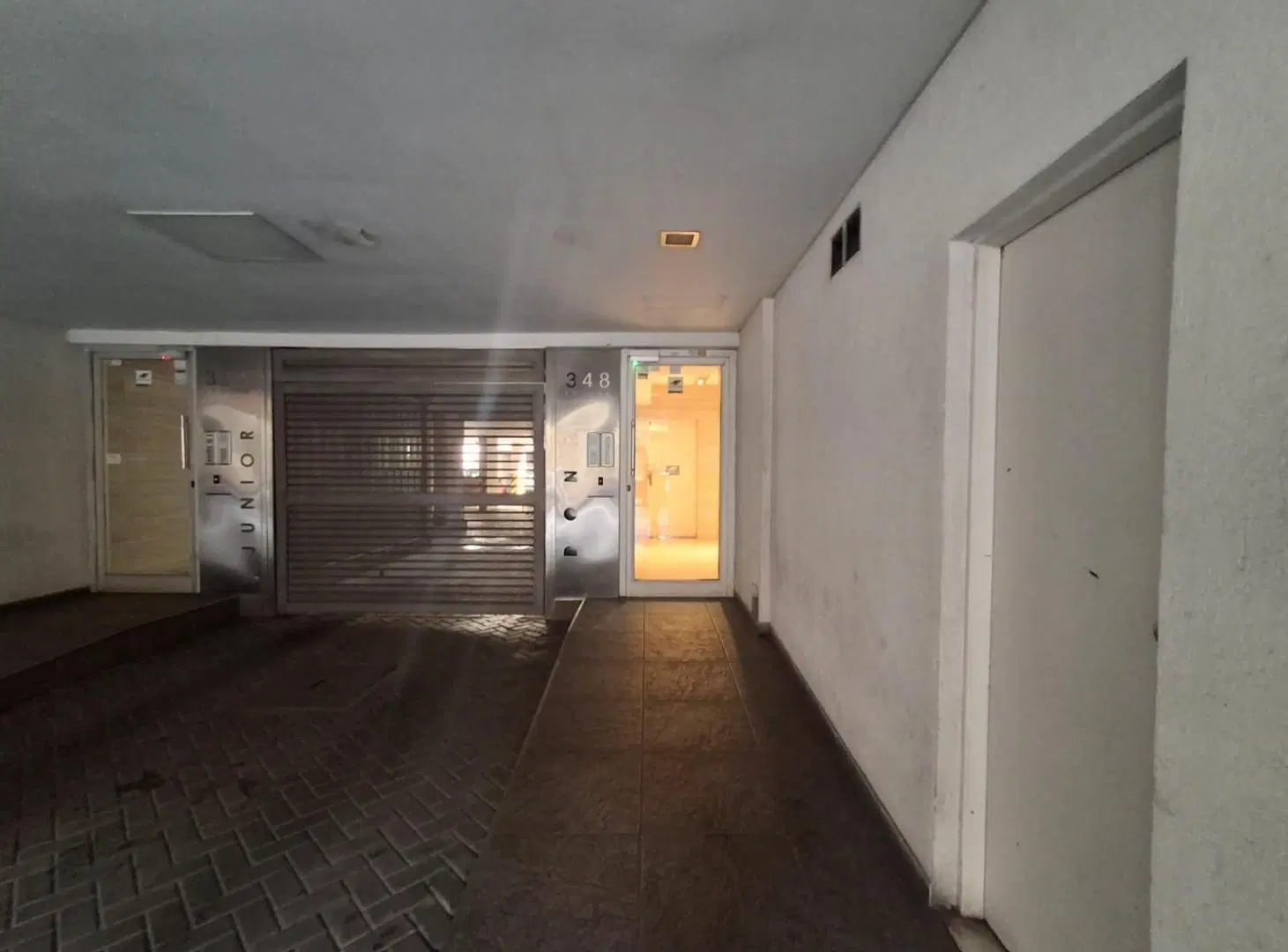 Alquiler departamento monoambiente en Italia al 300 Centro de Rosario 3
