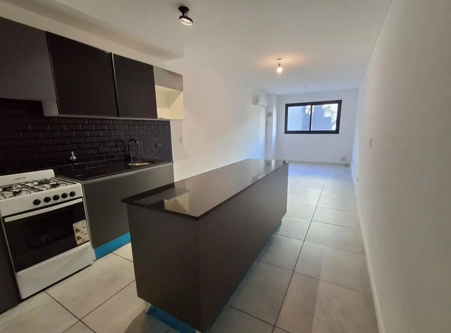 Excelente Departamento monoambiente en alquiler Zeballos 1900 Rosario 4