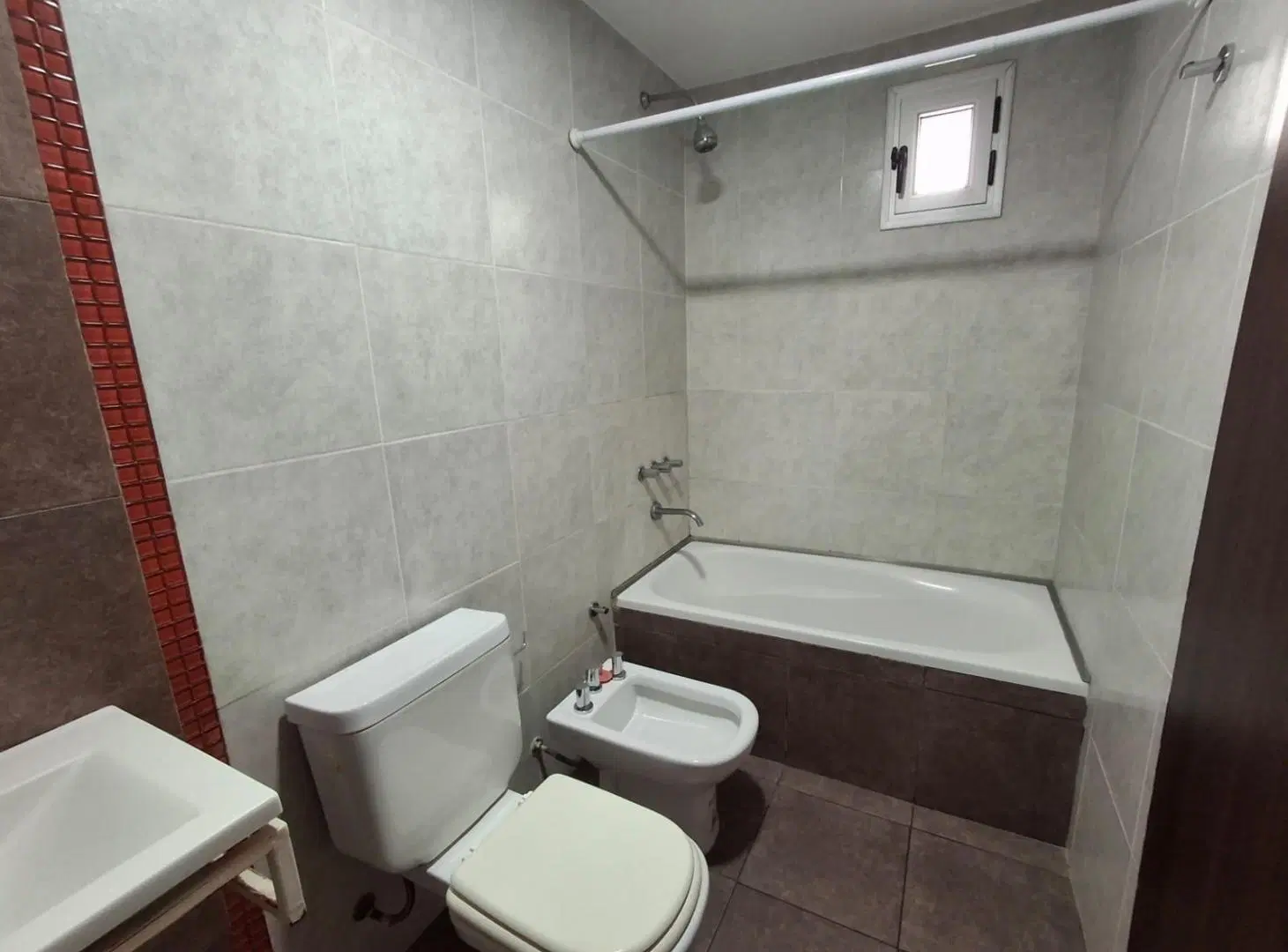Departamento en Alquiler zona facultades de Medicina y UCA Rosario Apto Credito Pje Zavalla 2