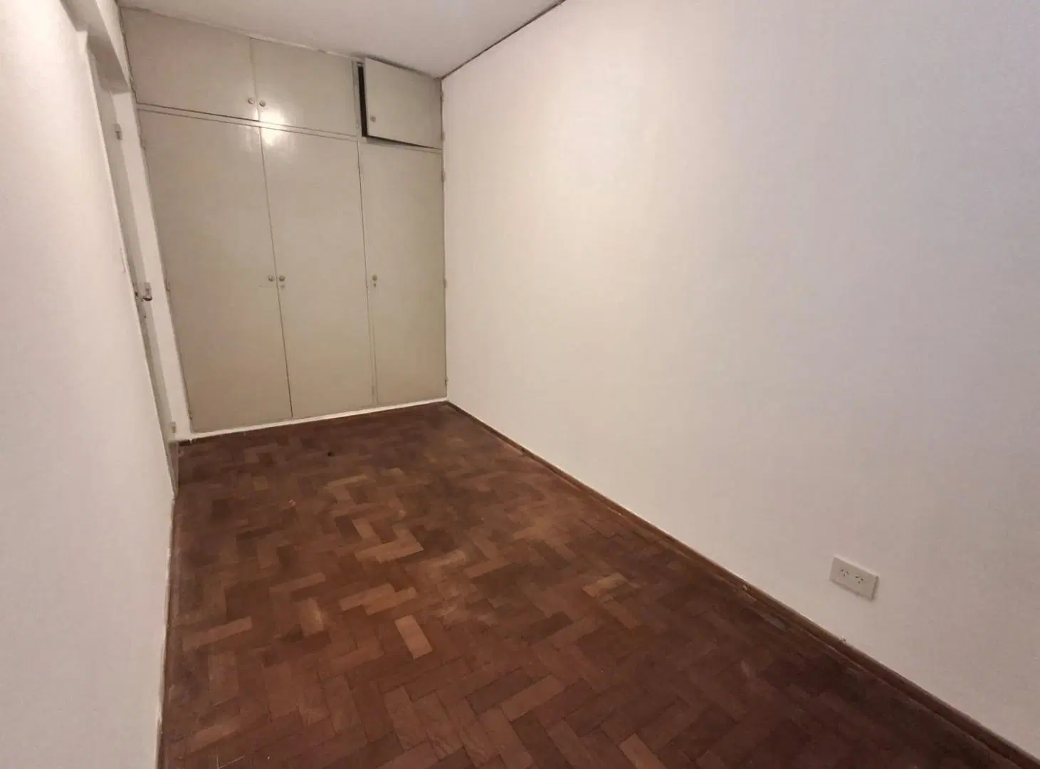 Departamento de dos dormitorios con balcón en alquiler en Rosario Centro 5