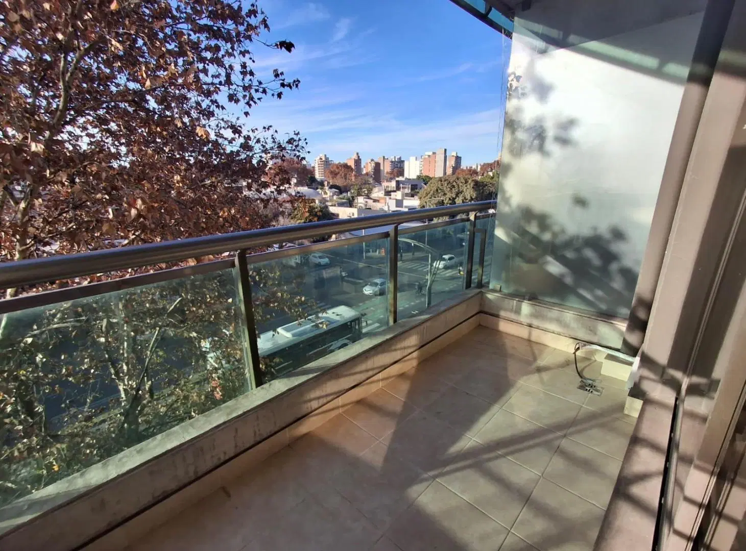 Departamento de dos dormitorios en alquiler en Av. Pellegrini al 3700 Rosario 2