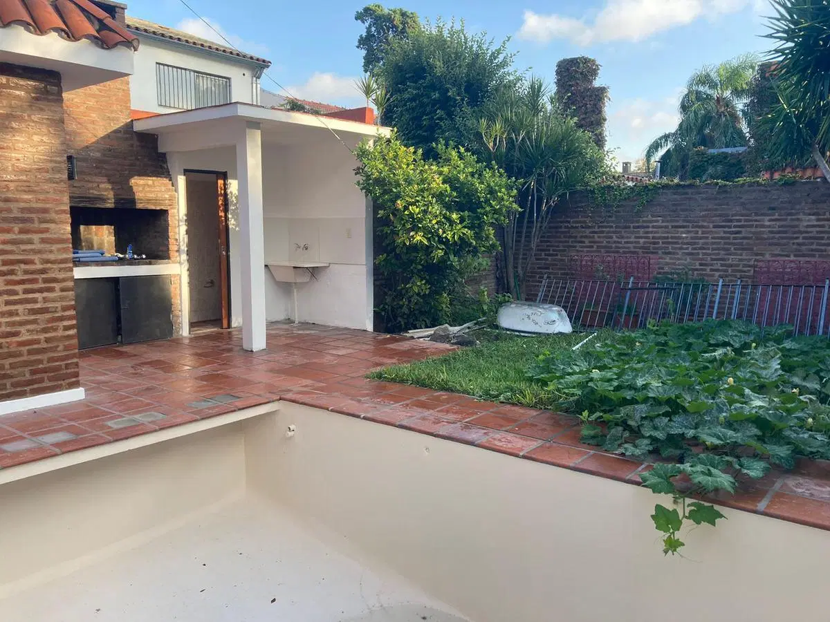 Excelente casa de dos dormitorios en Venta Agustin Alvarez 200 Rosario Floridai 5