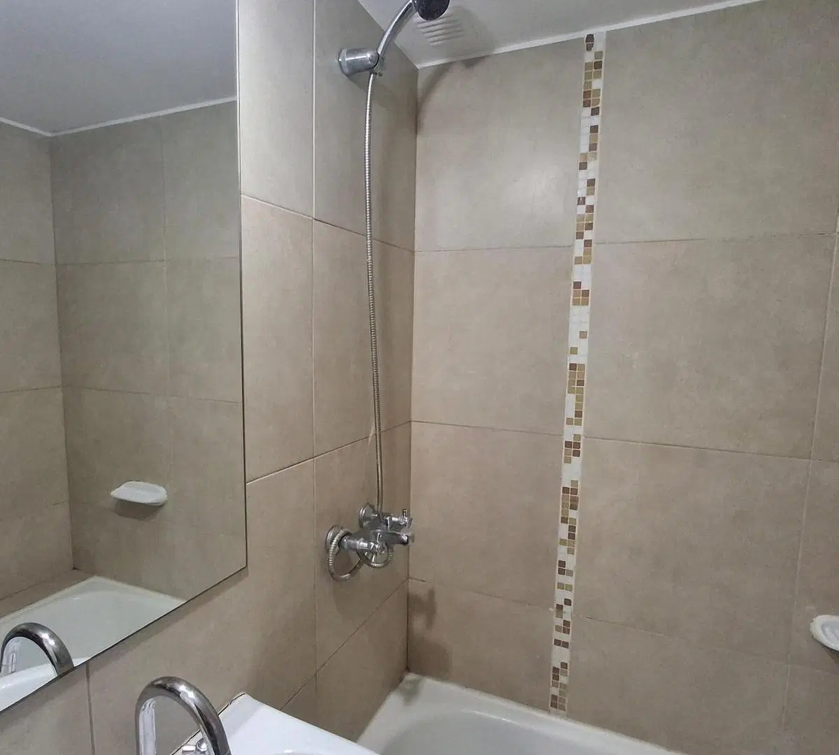 Departamento de dos dormitorios en 9 de Julio 3200 en alquiler Rosario 4