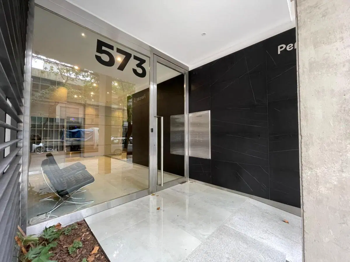 Excelente departamento de un dormitorio en alquiler y venta  Santiago al 500 4