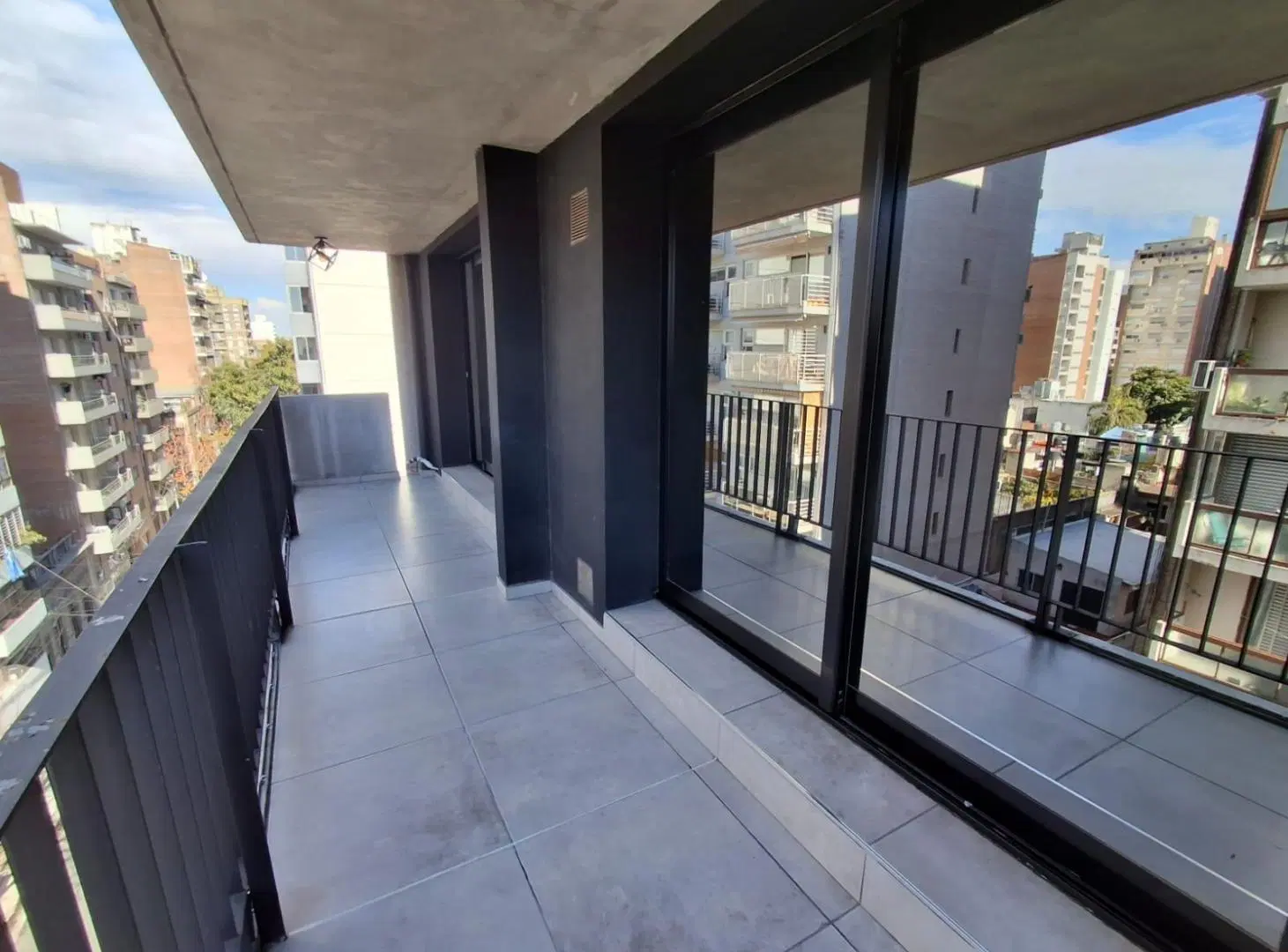 Excelente piso exclusivo departamento de dos dormitorios en alquiler J. M. de Rosas al 1500 Rosario 1