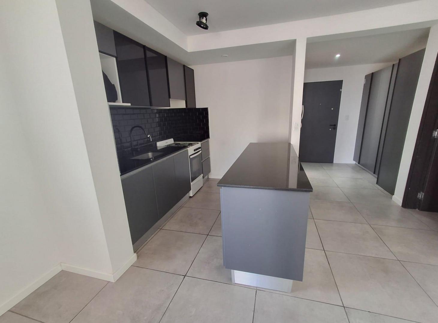 Foto de Excelente piso exclusivo departamento de dos dormitorios en alquiler J, imagen 2