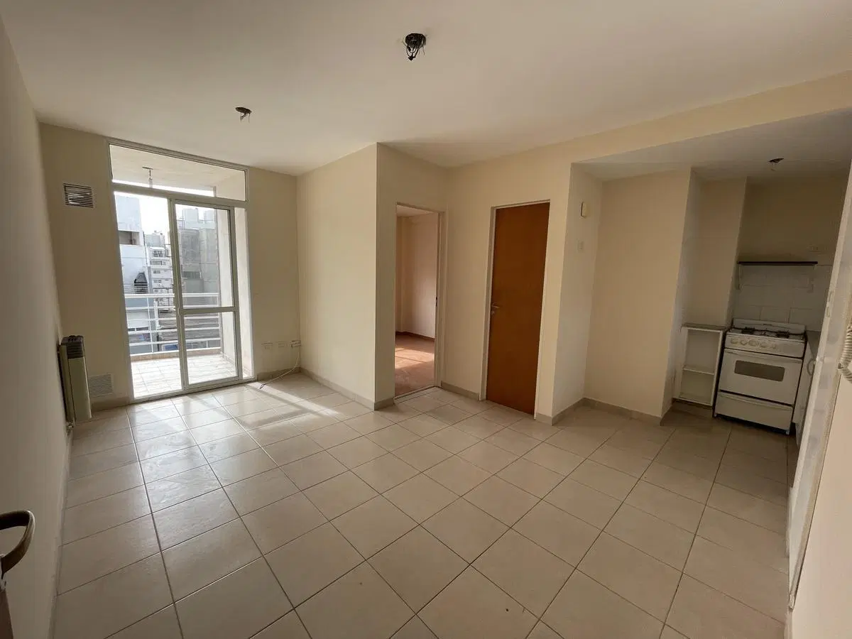 Impecable departamento en Alquiler ubicado en San Juan al 600 1