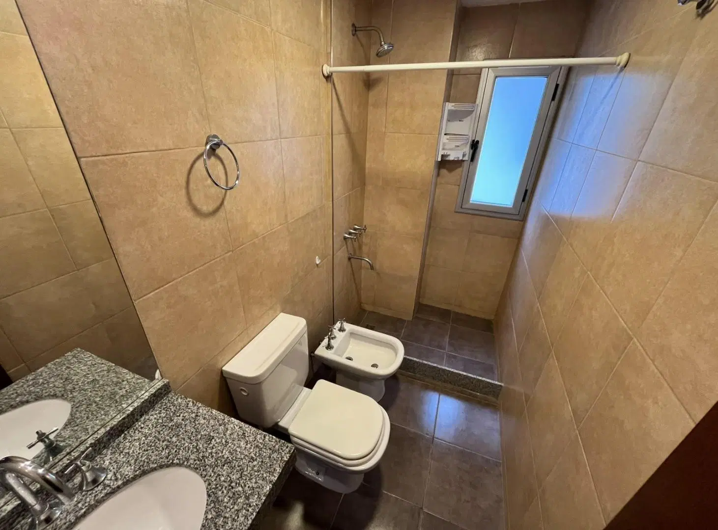 Monoambiente en alquiler con amenities  Alem 2400 Rosario 3
