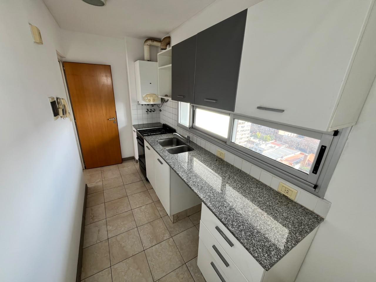 Foto de Departamento de 1 dormitorio con gran terraza cochera y amenities, imagen 2