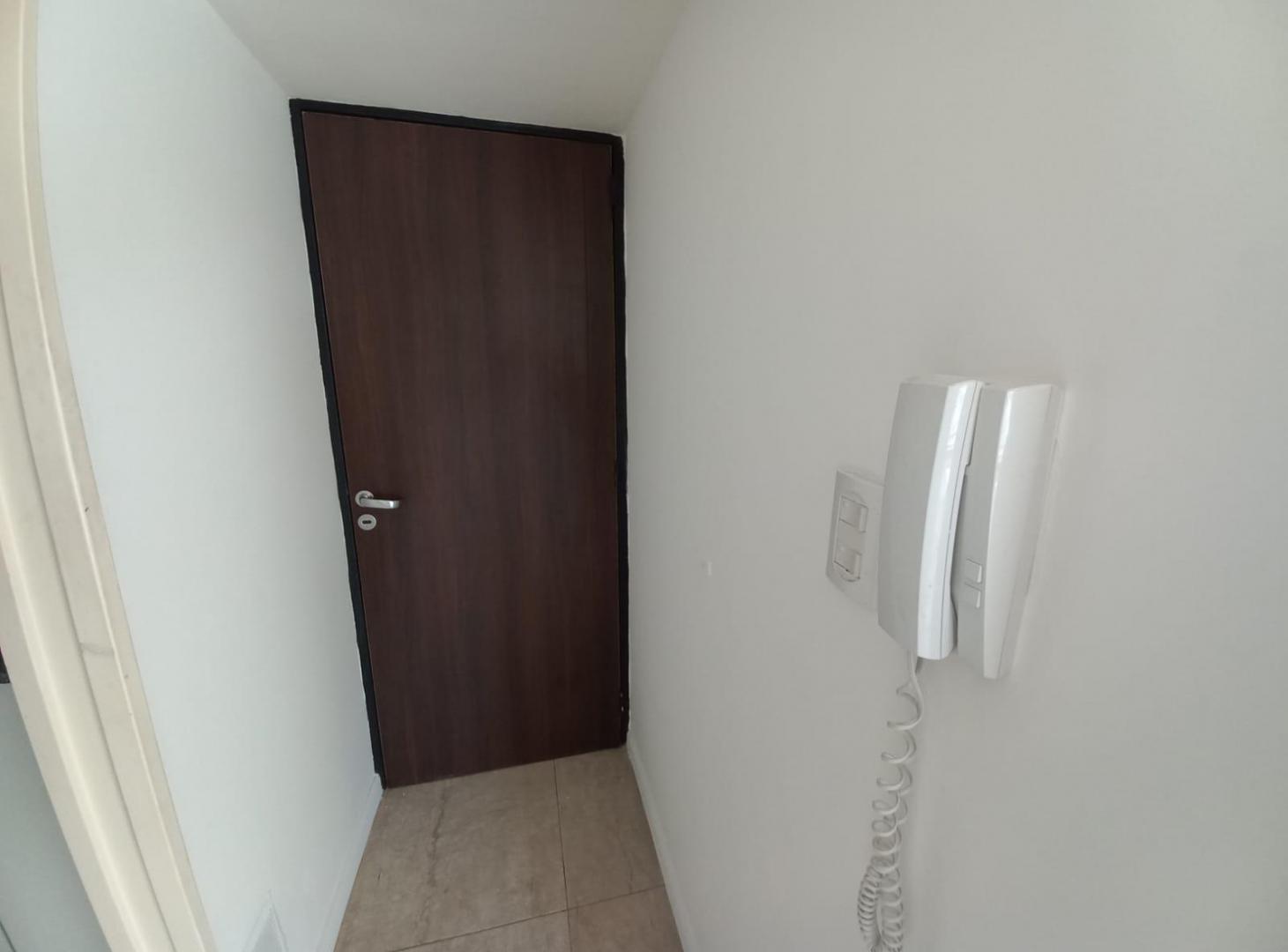 Foto de Departamento de 1 dormitorio en alquiler con balcón Salta 2400 Rosario, imagen 3