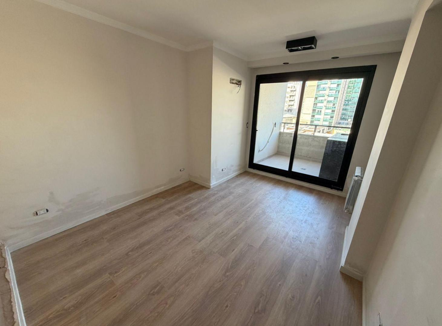 Foto de VENTA Semipisos de 1 y 2 dormitorios en Santa Fe 2373 Rosario, imagen 1
