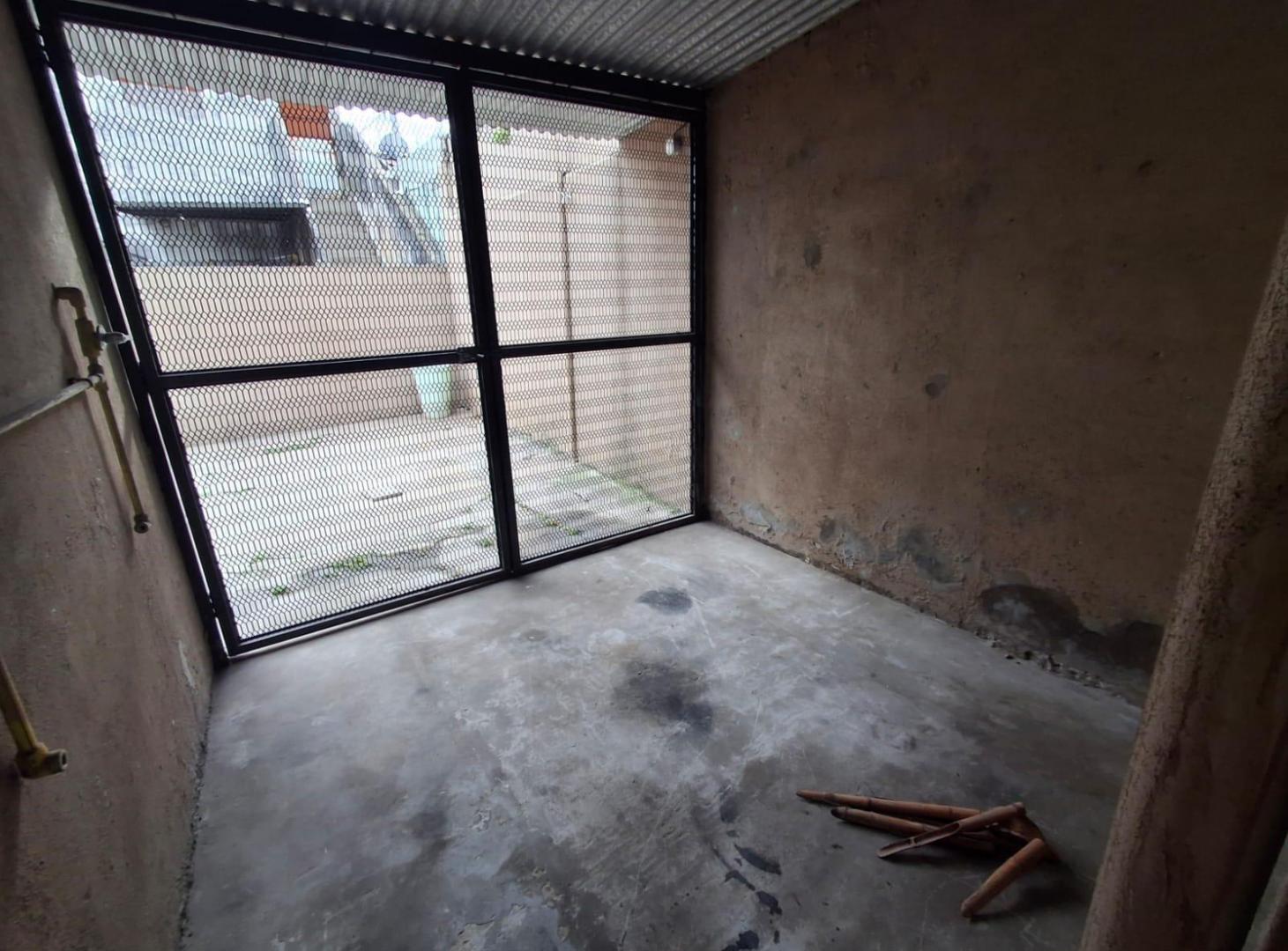 Foto de Casa de 2 dormitorios con cochera patio y terraza en alquiler Pasaje, imagen 5