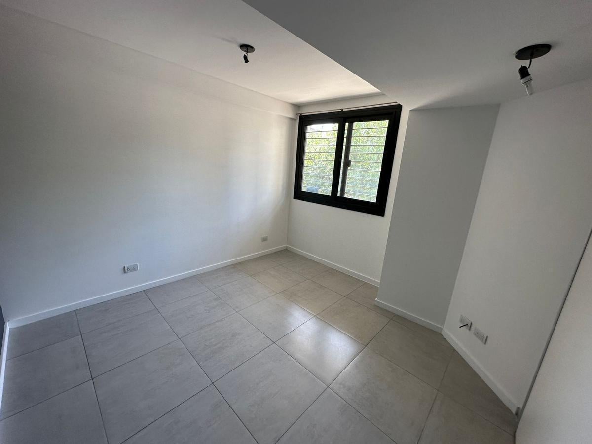 Foto de Excelente departamento en Alquiler de dos Dormitorios con Cochera, imagen 4