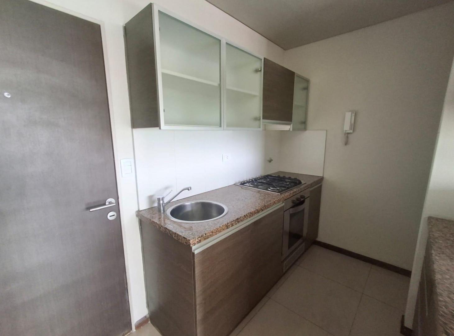 Foto de Departamento de un dormitorio con cochera Rosario, imagen 2