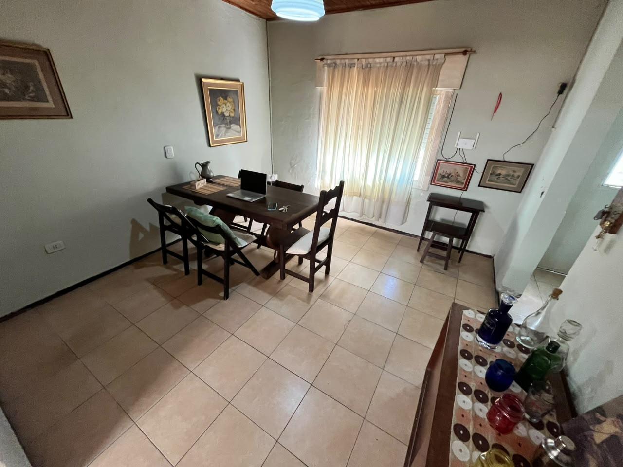 Foto de VENTA Casa de 2 dormitorios con patio y terraza Magallanes 1400, imagen 2