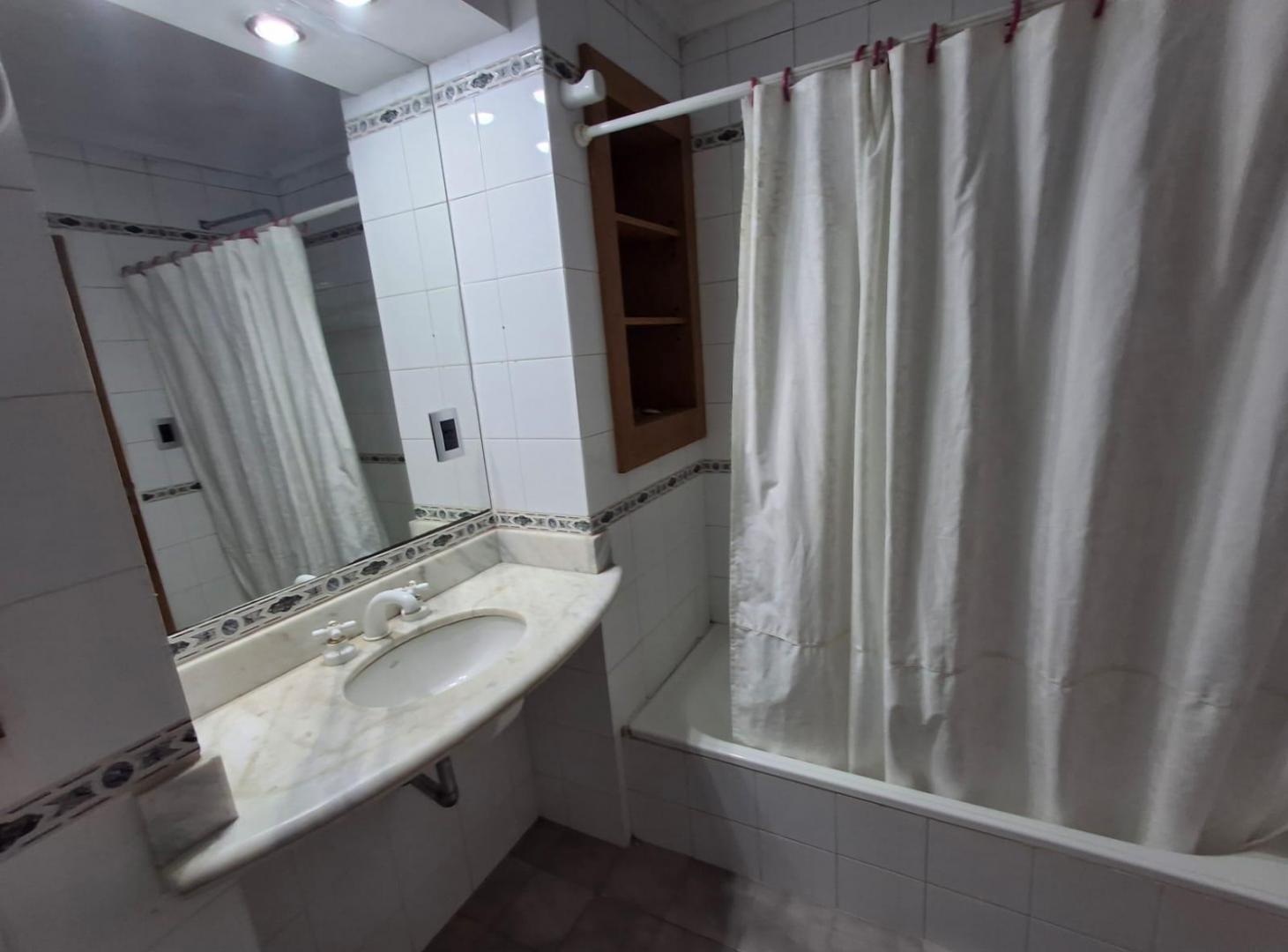 Foto de Departamento en Alquiler a metros de Bv. Oroño y el Río, Rivadavia al, imagen 4