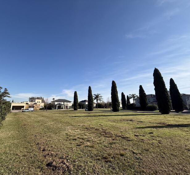 Foto de VENTA Lote de 1.248 m² en Kentucky Club de Campo Funes, imagen 3