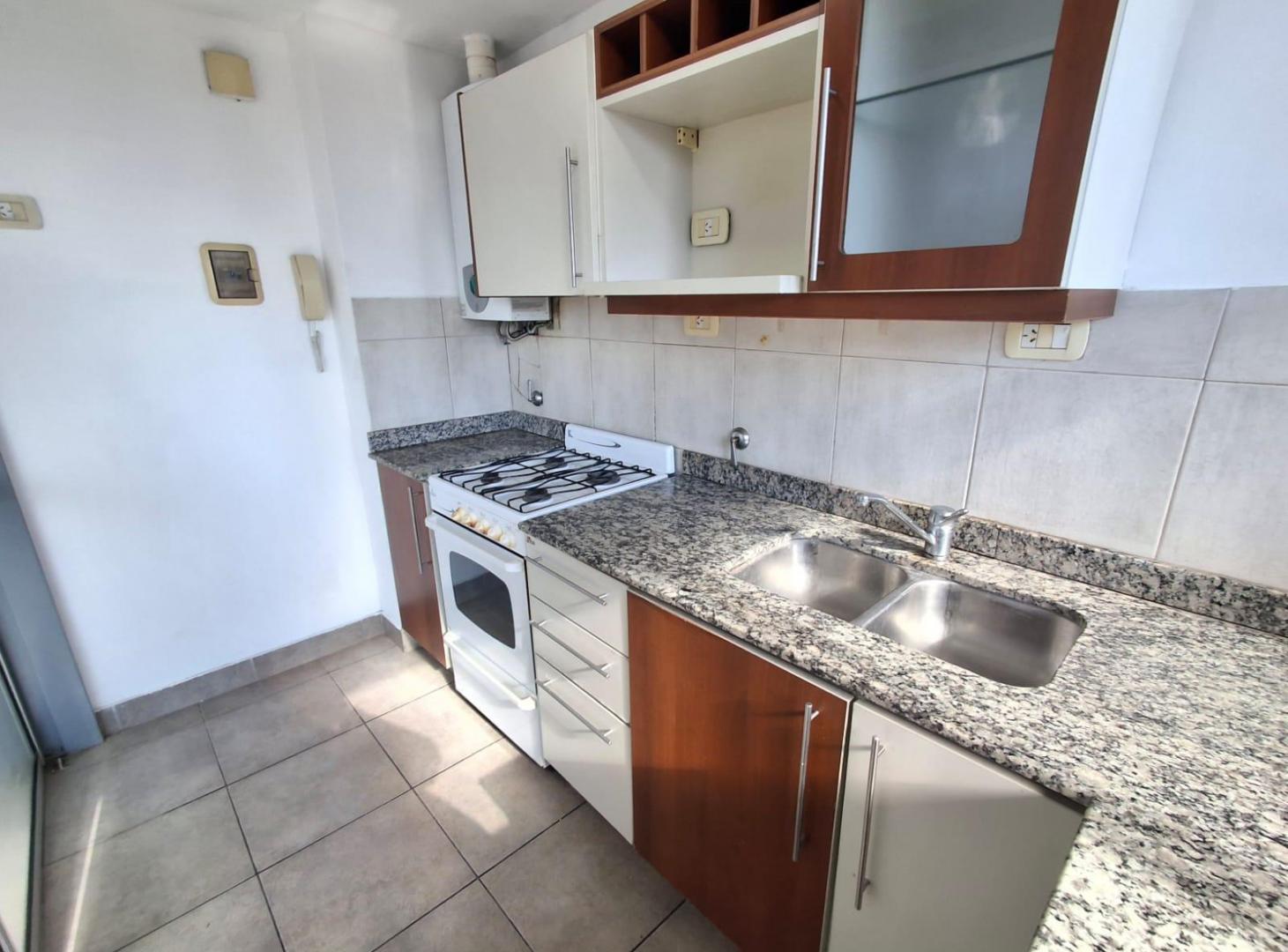 Foto de Departamento de 1 dormitorio en alquiler con balcón al frente, imagen 4