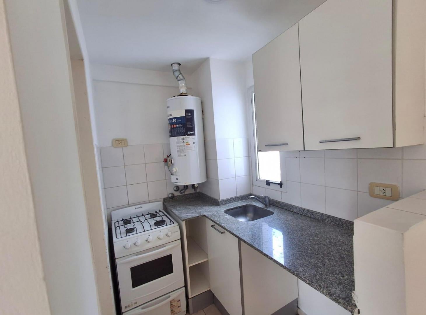Foto de Dúplex de 2 dormitorios con terraza exclusiva Zeballos 3400 Rosario, imagen 2